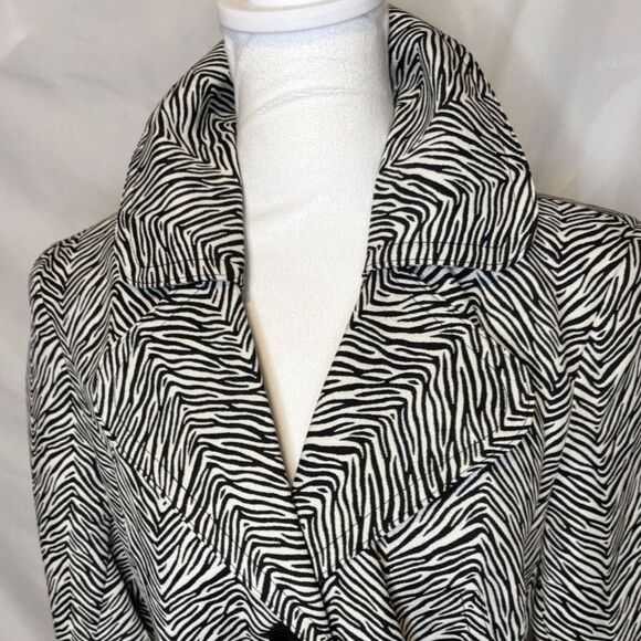 Cabi 007 Zeba Animal Print Button Up Trench Coat Jacket Womens Designer - Picture 5 of 8